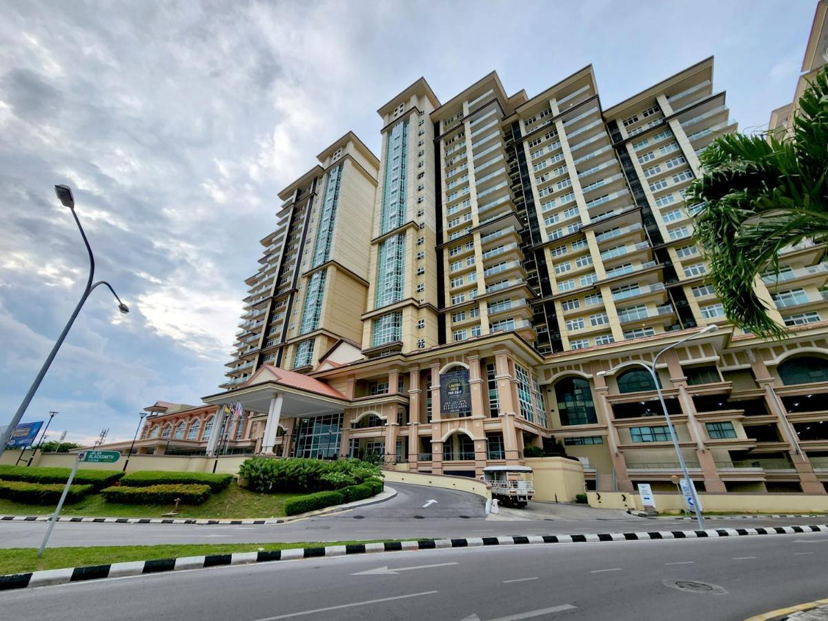 Kuching City Centre Smart Home Luxury Resort Condo Екстериор снимка